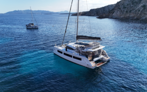 AVENTURA 45 - 14M - 20 Passagers**