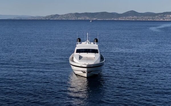 leopard-27-yacht-charter37-5.jpg