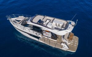 charter-yacht-galeon-500-st-tropez-14
